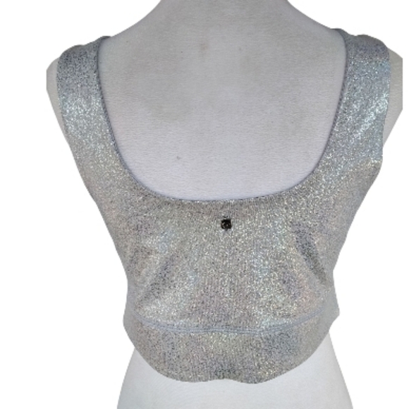 Fabletics Harlyn Medium Impact Sports Bra Silver Glitter Hologram Size Medium - Picture 7 of 7